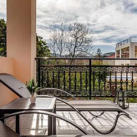 Meandros With Garden View Σκόπελος