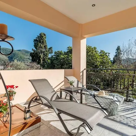 Apartment Meandros Garden View