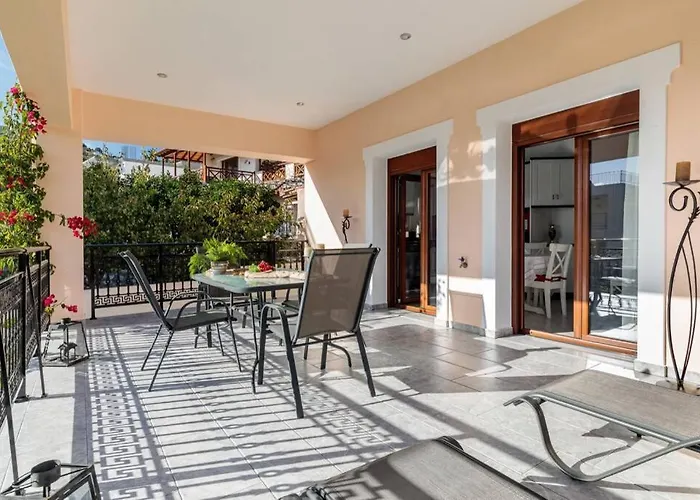 Meandros With Garden View Szkópelosz